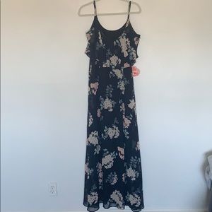 Show Me your Mumu Caitlin ruffle maxi floral dress